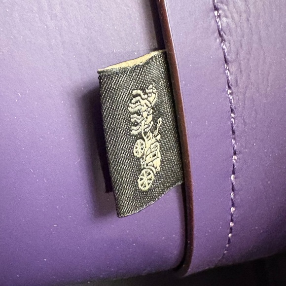 Coach Lilac Leather City Tote with Silver Hardware - Picture 4 of 10